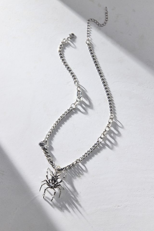 Collier Pendentif Araignée à Pointes #1