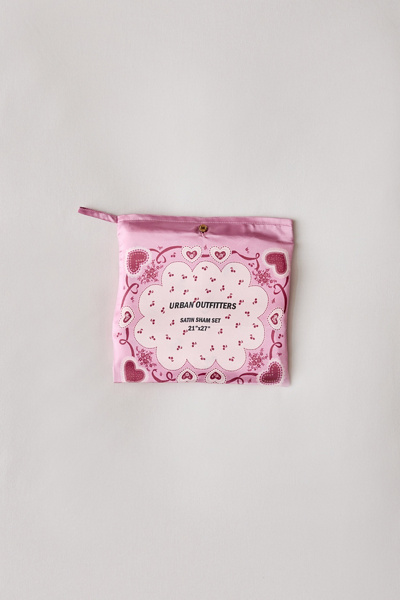 Vintage Style Valentine’s Day Satin Sham Set