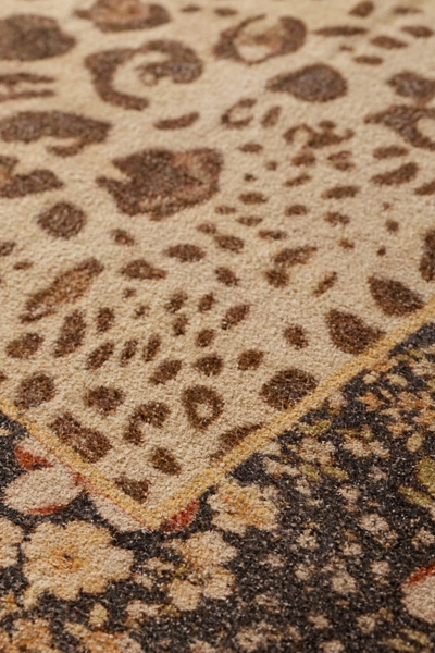 Floral Trim Leopard Printed Rug