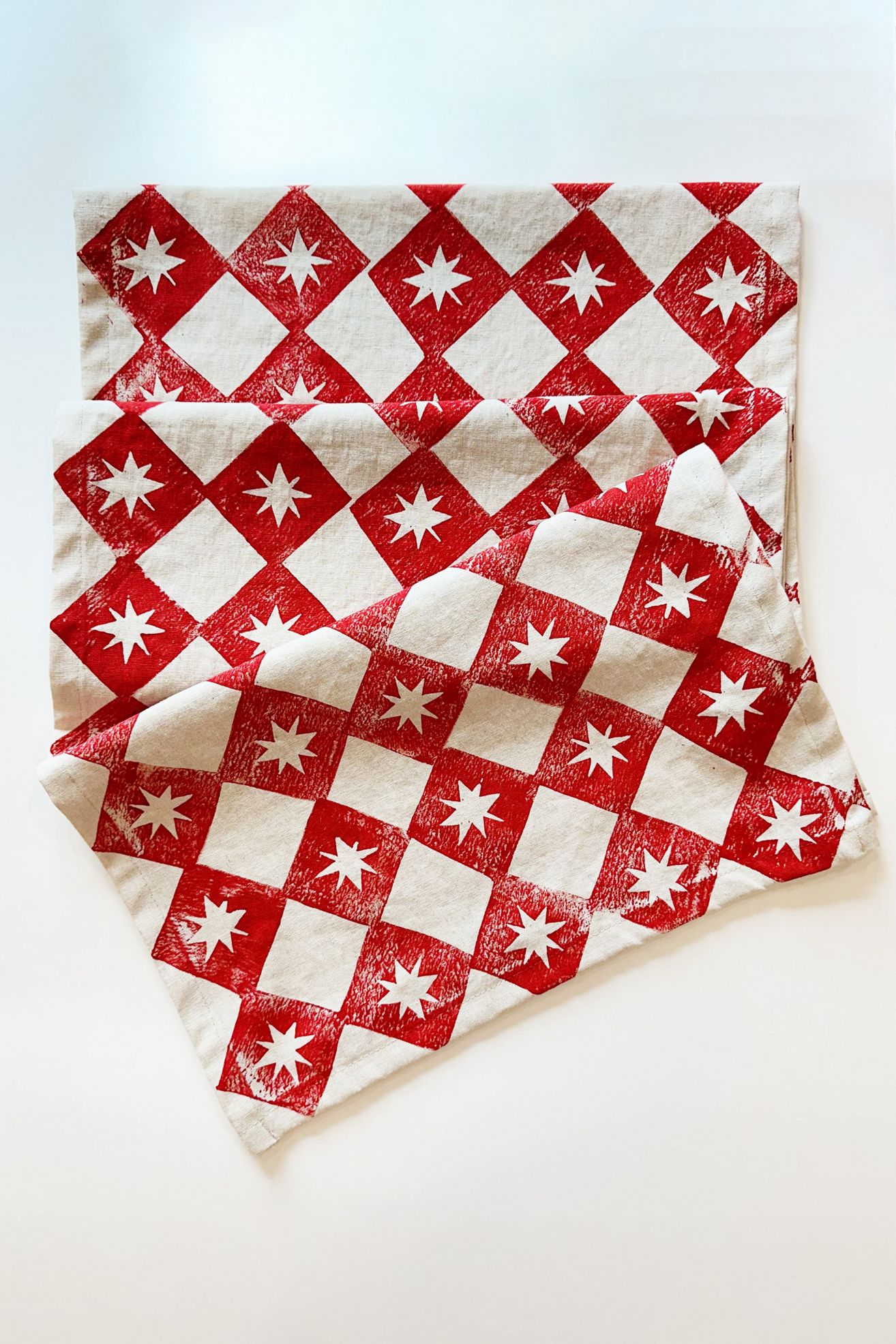 Julie Peach Block Printed Diamond Spurs Table Runner - Taupe, ONE SIZE