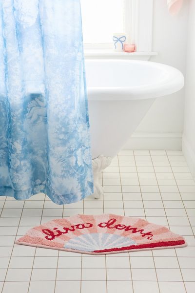 Hand Fan Shaped Tufted Bath Mat