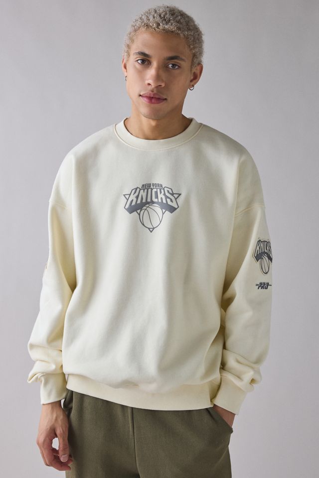 Pro Standard NBA New York Knicks Graphic Oversized Crew Neck