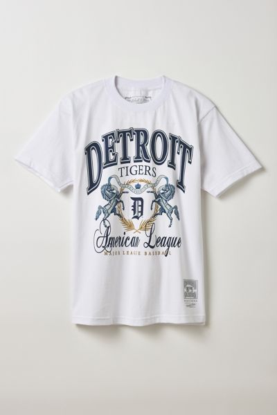 Mitchell & Ness MLB Team Logo Graphic Tee