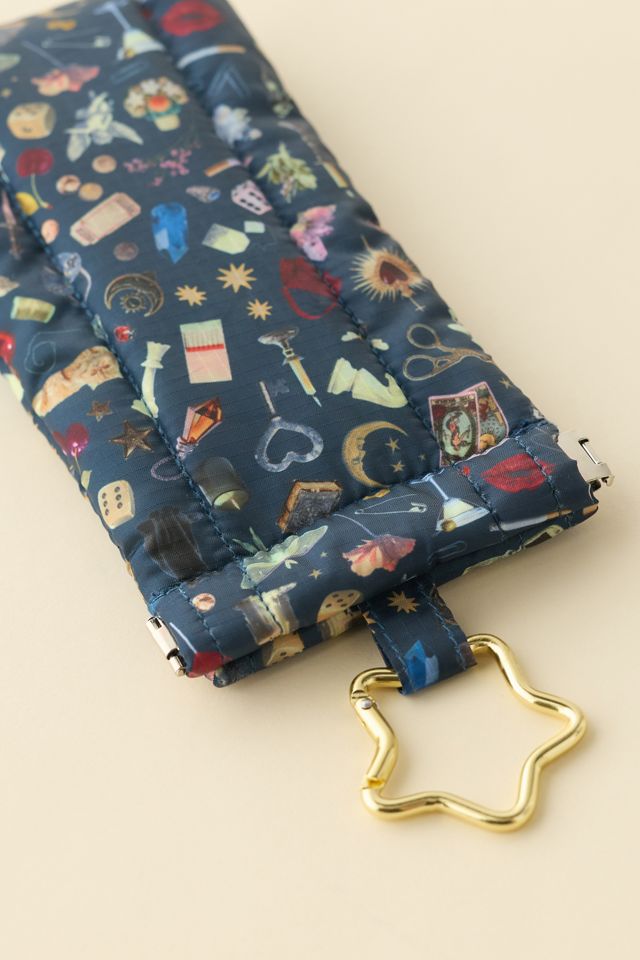 UO Puffy Eyeglass Sleeve #1