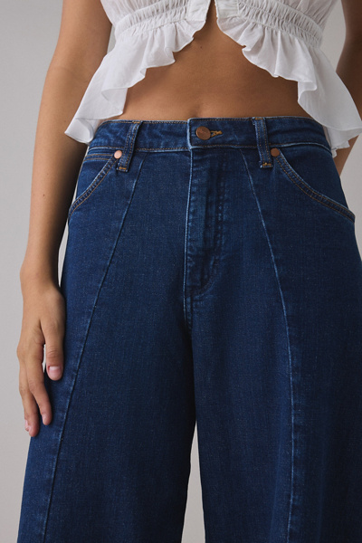 Wrangler Cowboy Denim Delight Mid-Rise Barrel Jean