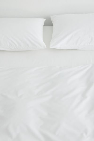Bed Threads Organic Cotton Percale Pillowcase Set In Crisp White At Urban Outfitters