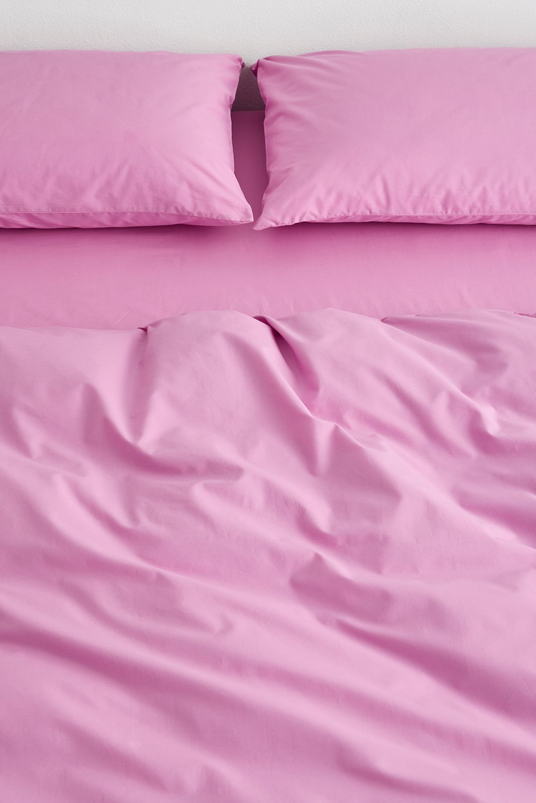Bed Threads Organic Cotton Percale Pillowcase Set - Bubblegum, Regular, STANDARD