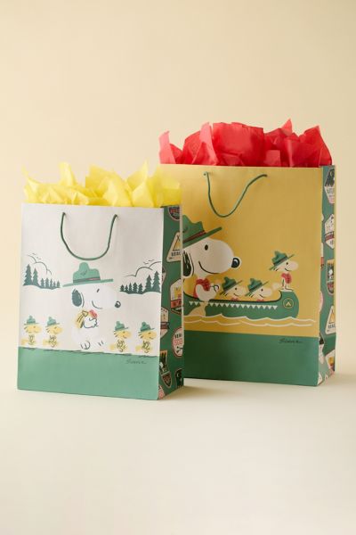 Peanuts Beagle Scouts Snoopy Gift Bag Set