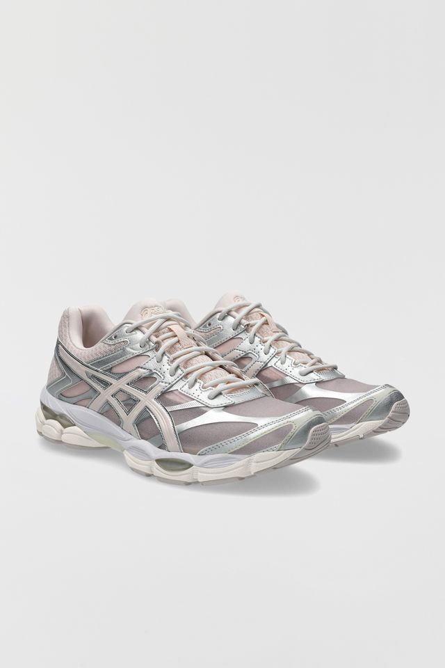 ASICS Gel Cumulus 16 Sneakers #1