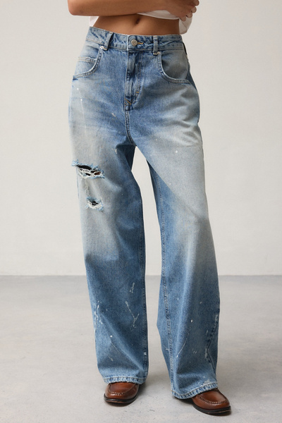 Bdg Jaya Paint Splatter Baggy Boyfriend Jean In Tinted Denim, Women's At Urban Outfitters In Blue