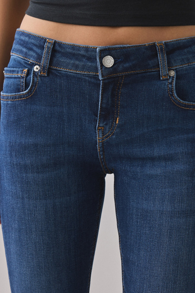 BDG Skylar Low-Rise Skinny Jean