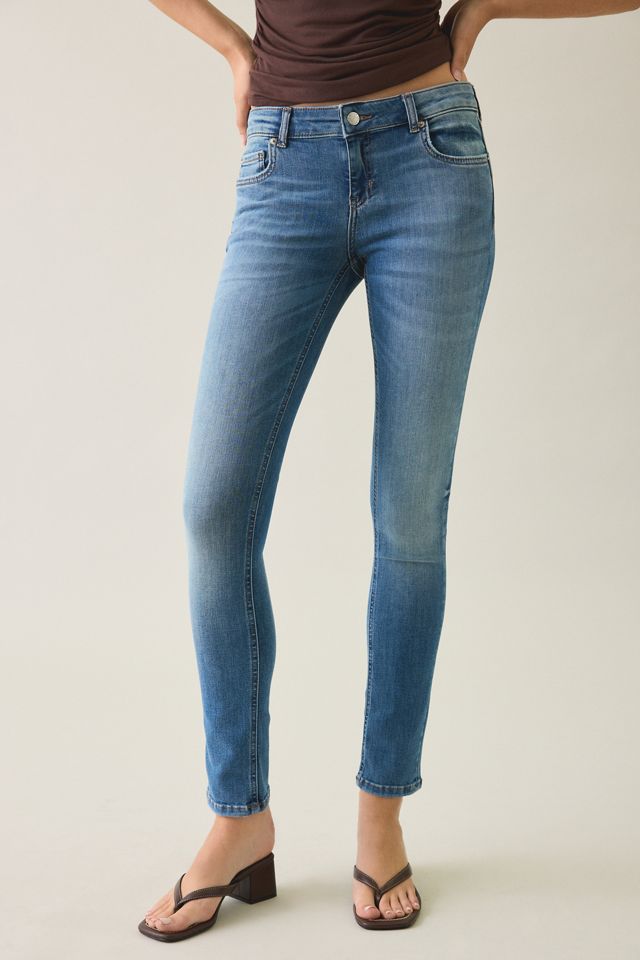BDG Skylar Low-Rise Skinny Jeans #1