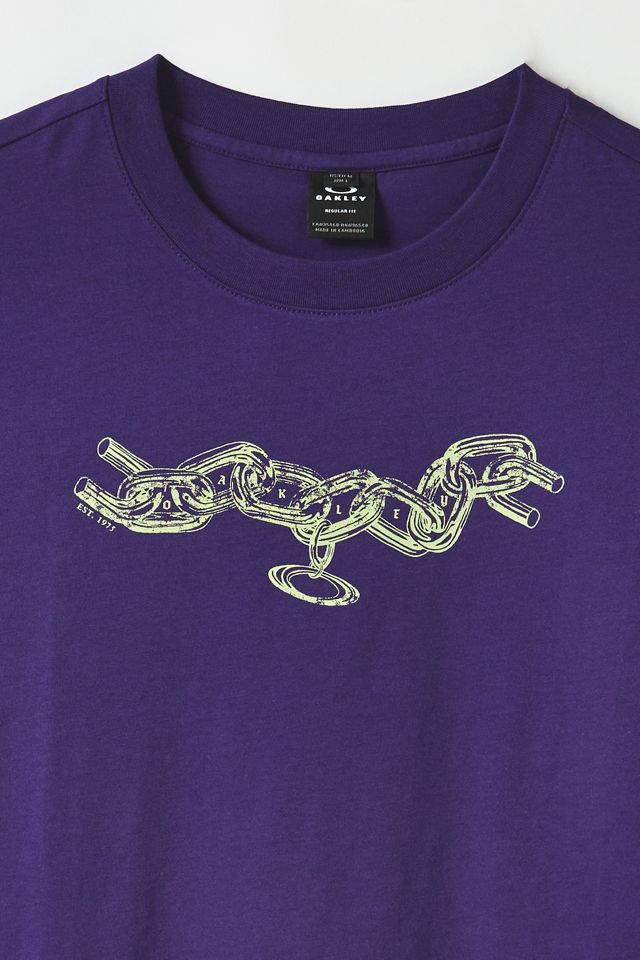 Oakley Snap Chain Graphic Tee | Urban Outfitters