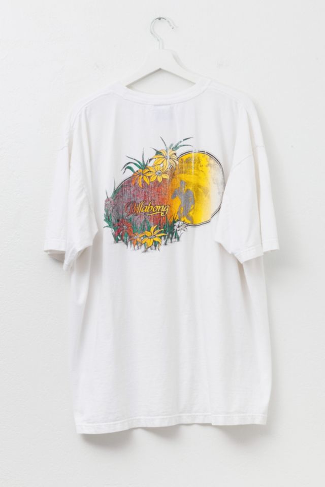 Vintage Y2K Distressed Billabong Surf Graphic T-Shirt #1