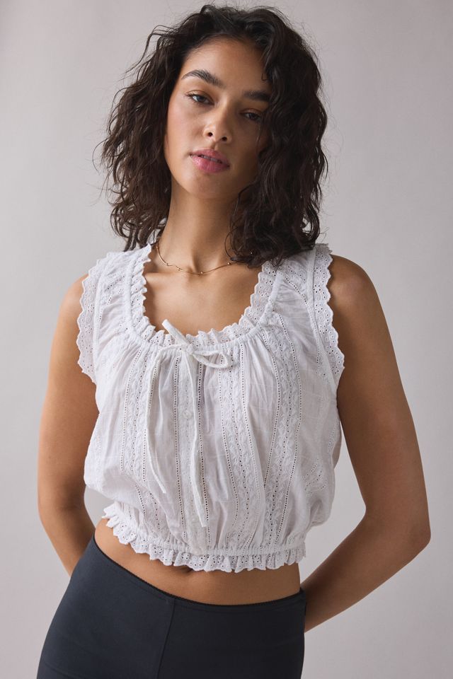 Kimchi Blue Juniper Lace Trim Tie-Front Crop Tank Top | Urban