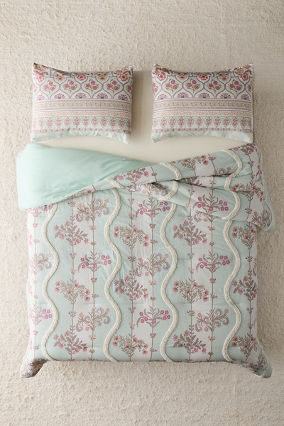 Suri Floral Tufted Printed Comforter