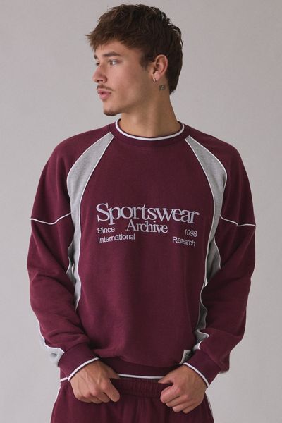 iets frans… Sporty Paneled Crew Neck Sweatshirt