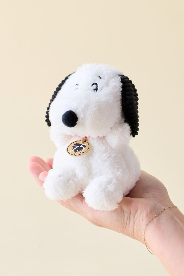 Peanuts Snoopy 75th Anniversary Palm Plushie #1