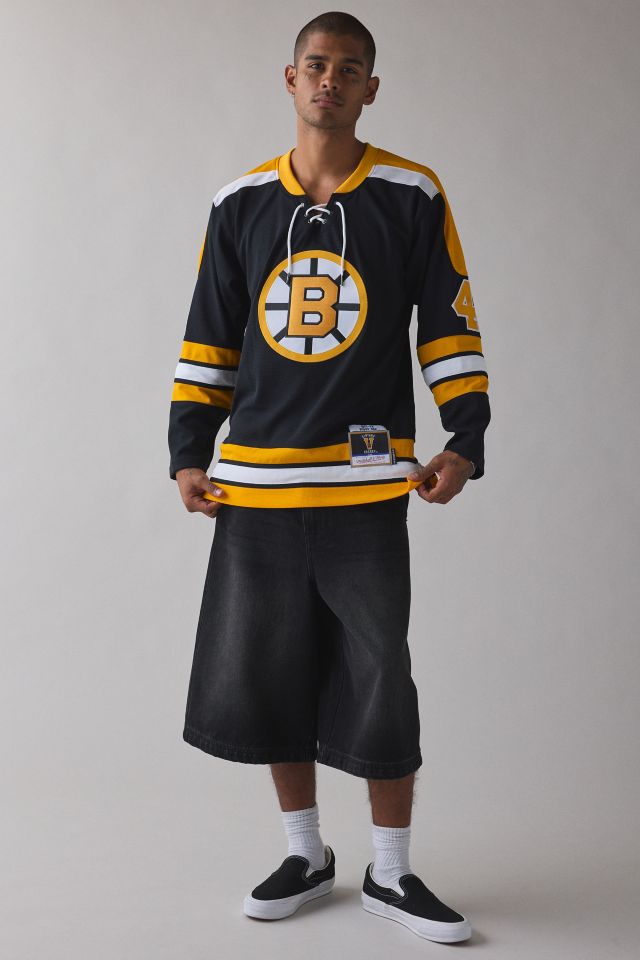 Mitchell & Ness NHL Boston Bruins Hockey Jersey #2