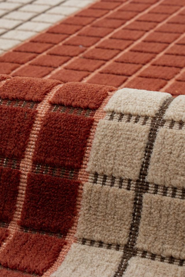 Revival Triplo Strato Hand-loomed Wool Rug #4