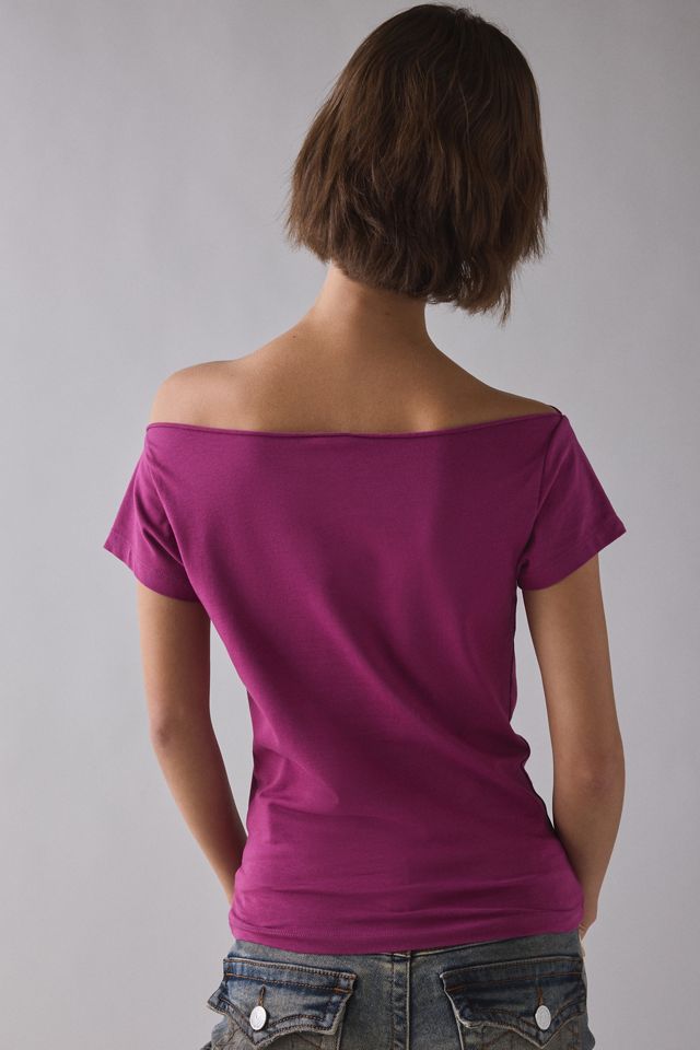 Tee-shirt à épaules dénudées avec graphique métallique Cherry Gold #1