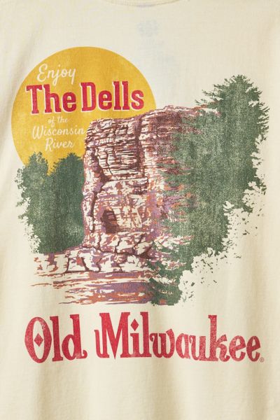 Old Milwaukee Nature Graphic Tee