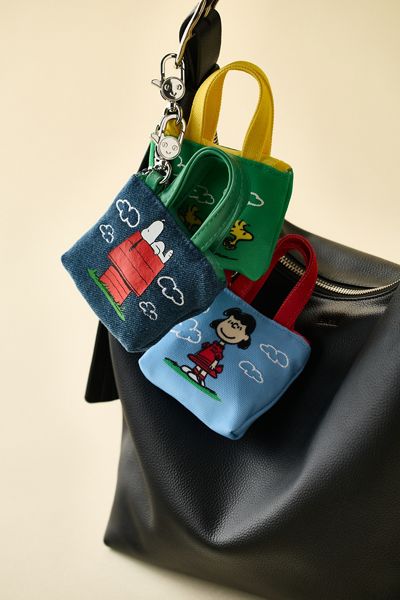 Whatever! Makes You Happy Peanuts In Clouds Mini Tote Bag Blind Box Keychain