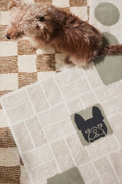 Revival Carlin Washable Rug In Cream At Urban Outfitters