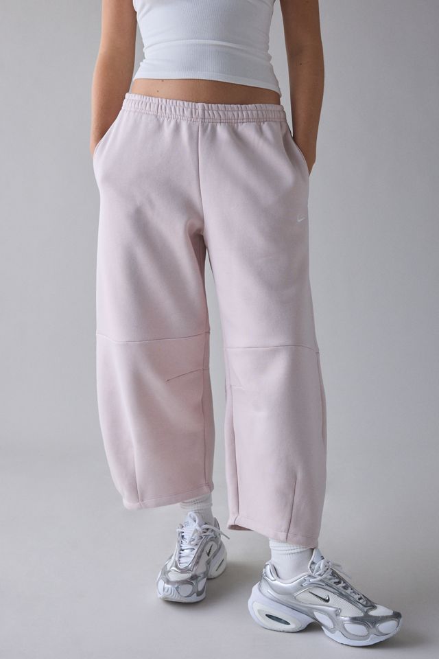 Nike Sportswear Phoenix Fleece Loose Mid-Rise Barrel Pants #1