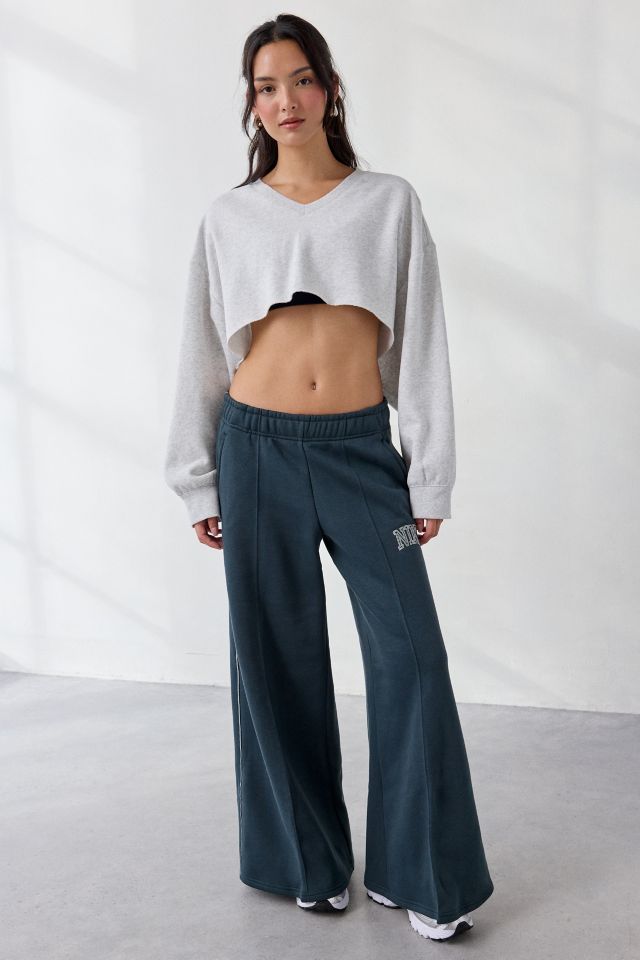 Nike Sportswear Phoenix Fleece Graphic Wide-Leg Sweatpant