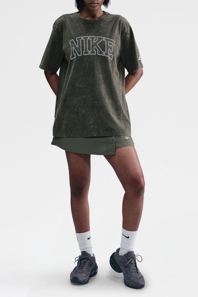 Nike Sportswear Classics Loose Graphic Tee #1