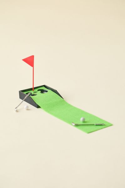 Teeny Town Miniature Golf Game Set