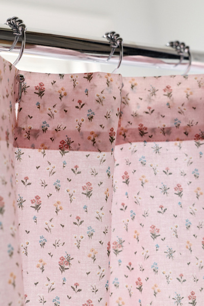 Ditsy Floral Patterned Shower Curtain