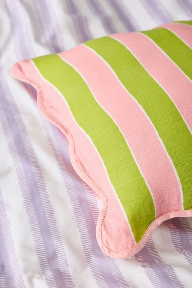 Coussin décoratif à rayures ondulées #1