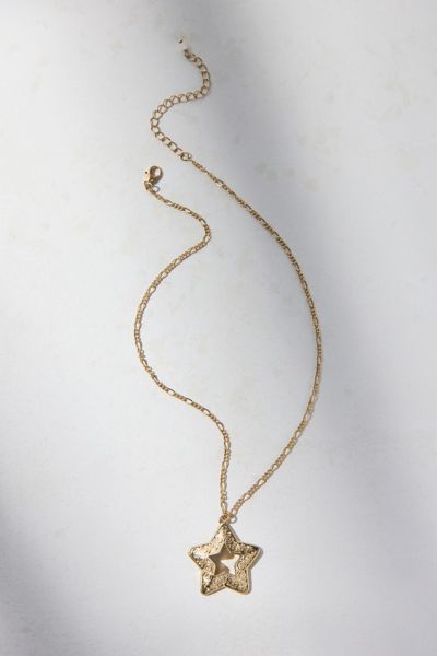 Temps En Temps Filigree Star Pendant Necklace