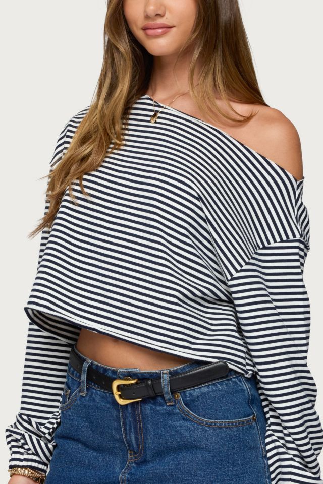 Edikted Aveline Off Shoulder Light Sweatshirt #2