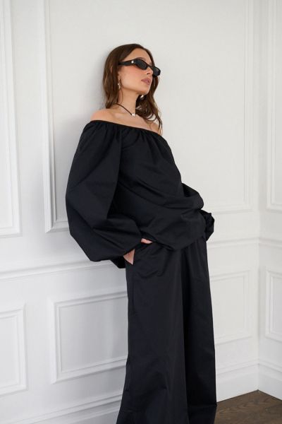 Weworewhat Off The Shoulder Top In Black