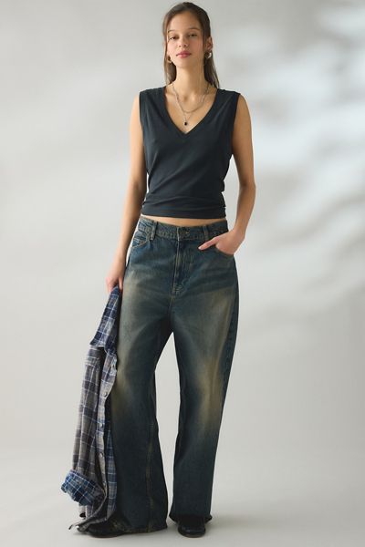 BDG V-Neck Sleeveless Spill The Tee