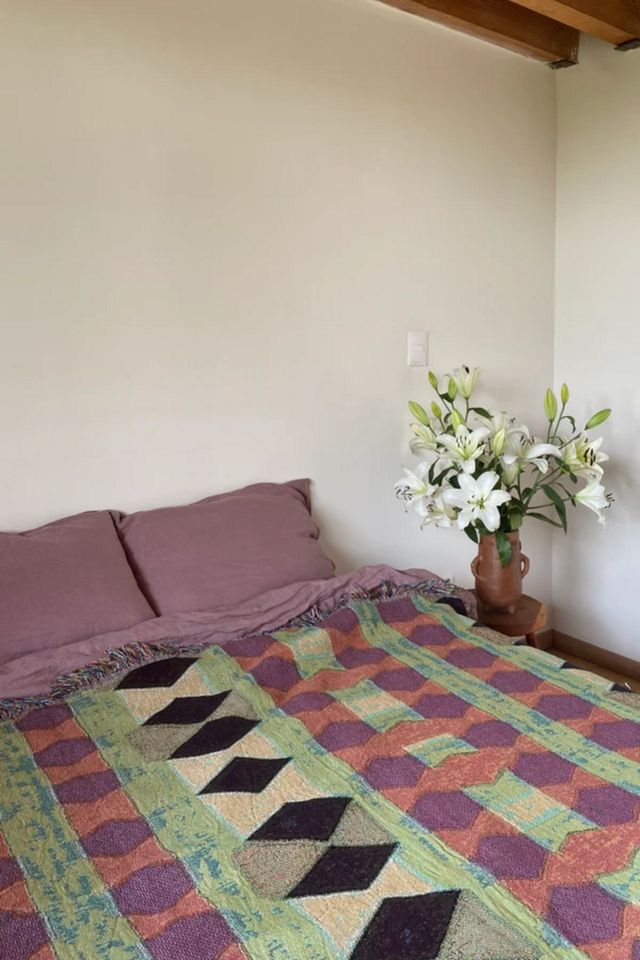 Clr Shop Pebbles Woven Throw Blanket #1
