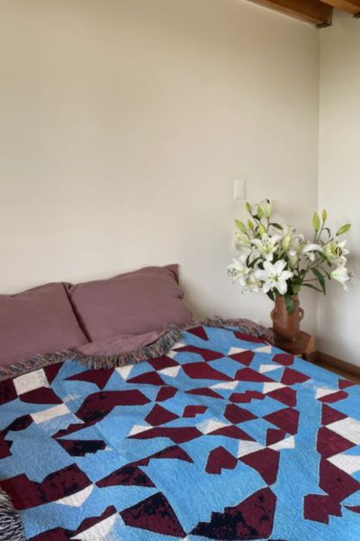 Clr Shop
Kaleidoscope Woven Throw Blanket