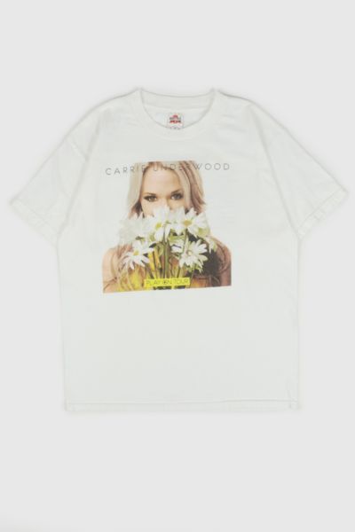 Vintage Carrie Underwood 2010 Tour Tee
