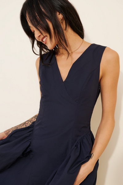 Glamorous Drop-Waist Sleeveless Midi Dress