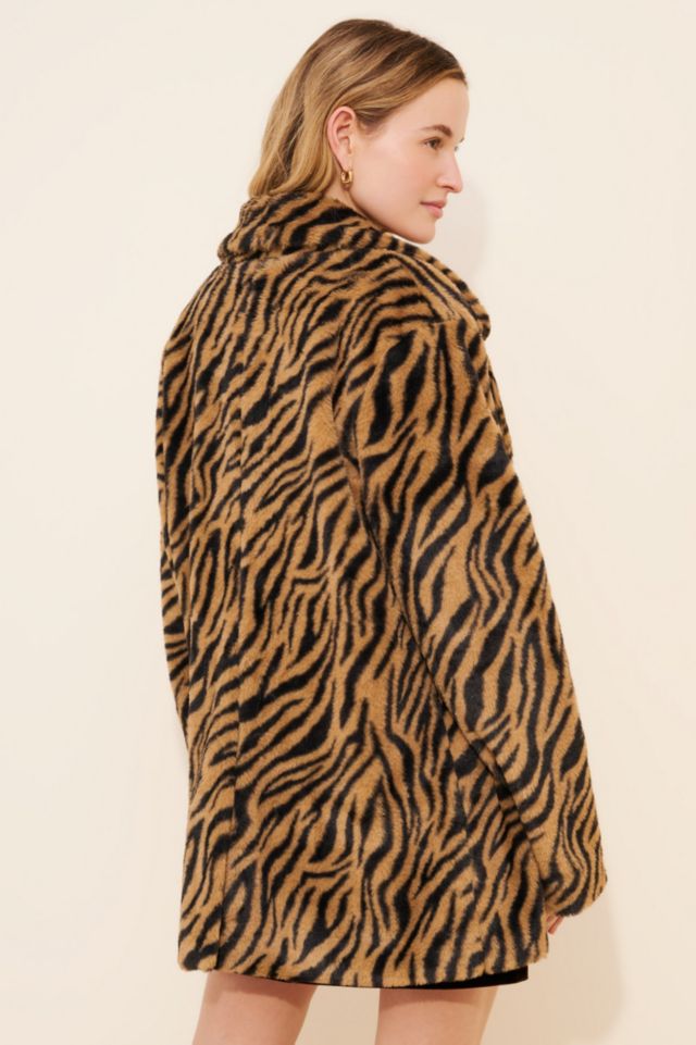 4SI3NNA Hilary Faux Fur Coat #1