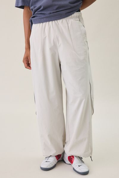 UO Retro Relaxed Wind Pants