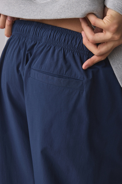 UO Retro Relaxed Wind Pant