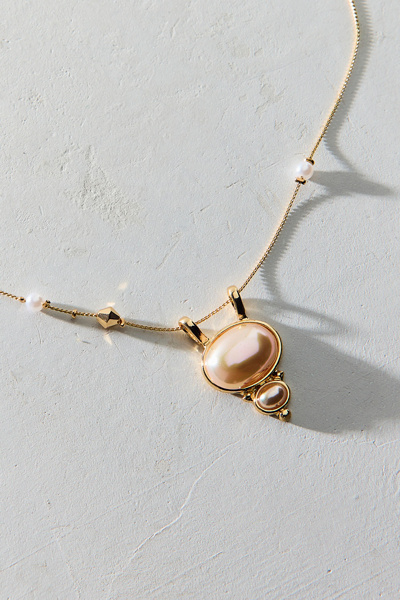 To The Sea Pearl Pendant Necklace
