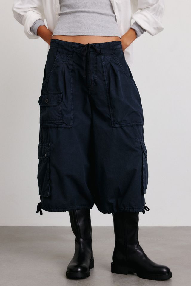 BDG San Diego Cropped Baggy Cargo Pants #1
