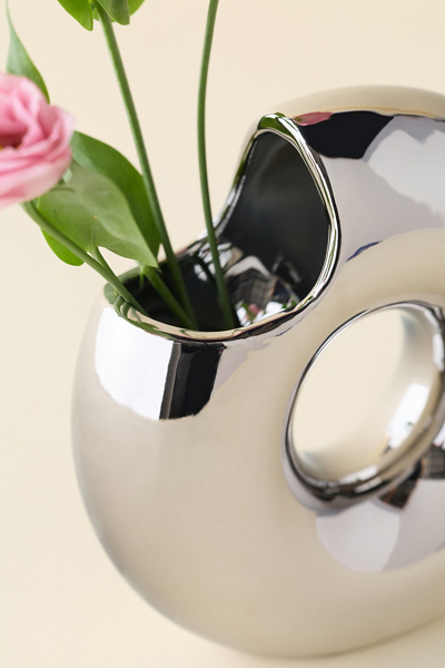Zaya Chrome Donut Shaped Ceramic Vase - Thumbnail 3