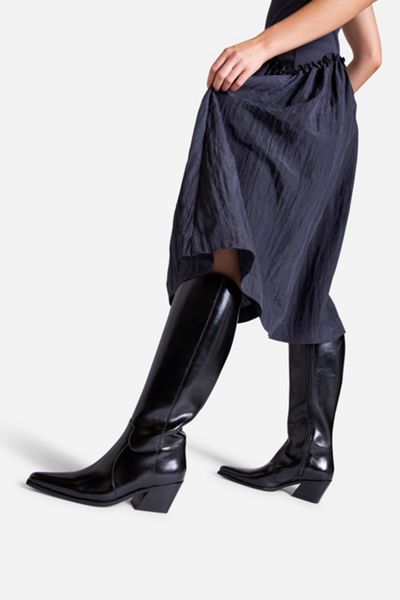 Intentionally Blank Halo Boot