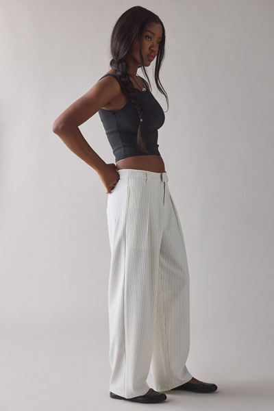 UO Wren Pinstripe Low-Rise Wide Leg Pant
